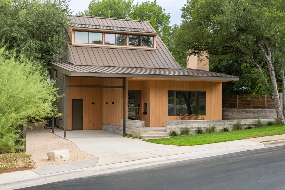 1102 Charlotte Street Austin, TX 78703