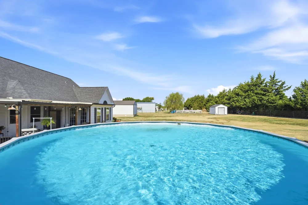 355 County Road 4225 Bonham, TX 75418