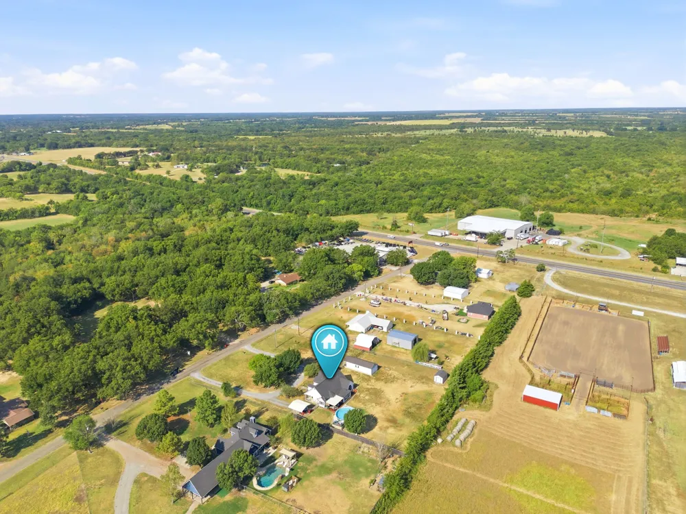 355 County Road 4225 Bonham, TX 75418