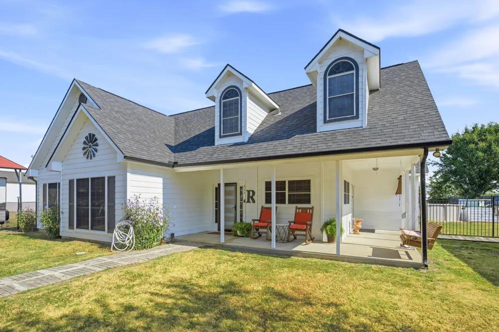 355 County Road 4225 Bonham, TX 75418