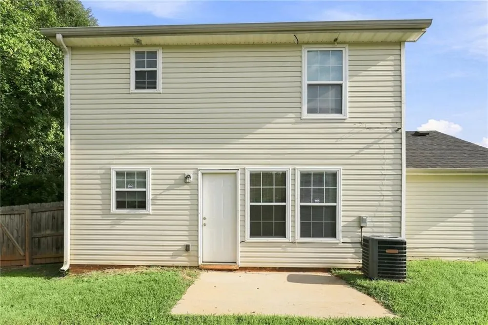 9471 Bogey Court Jonesboro, GA 30238