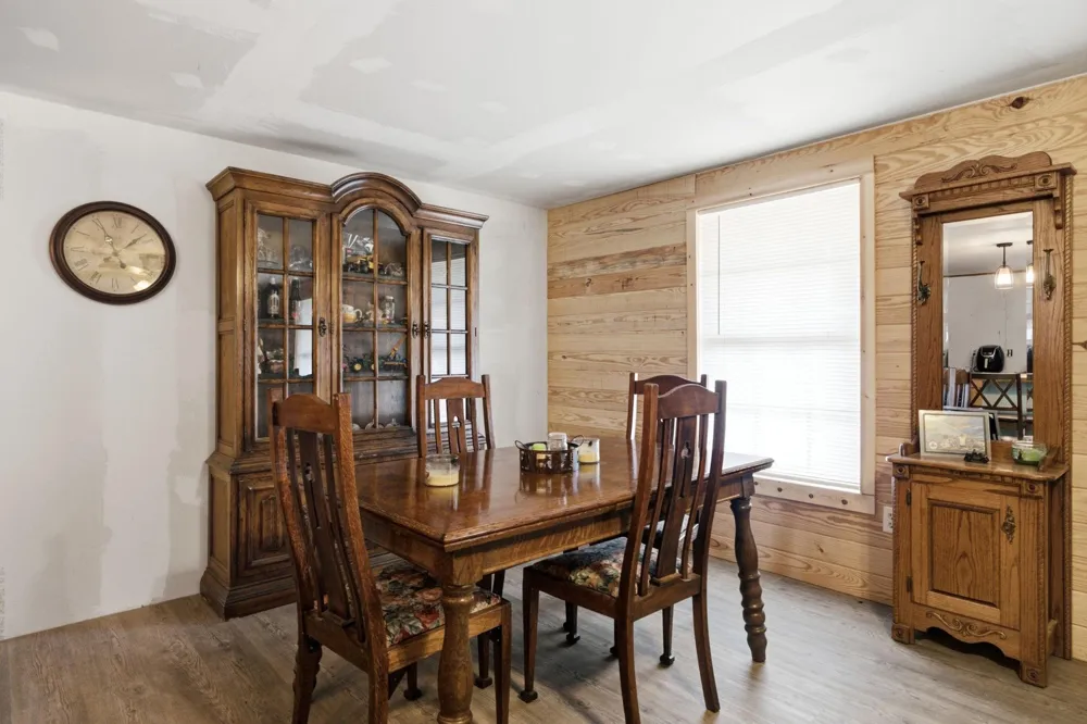 2193 W Cr 3209 Mount Enterprise, TX 75681