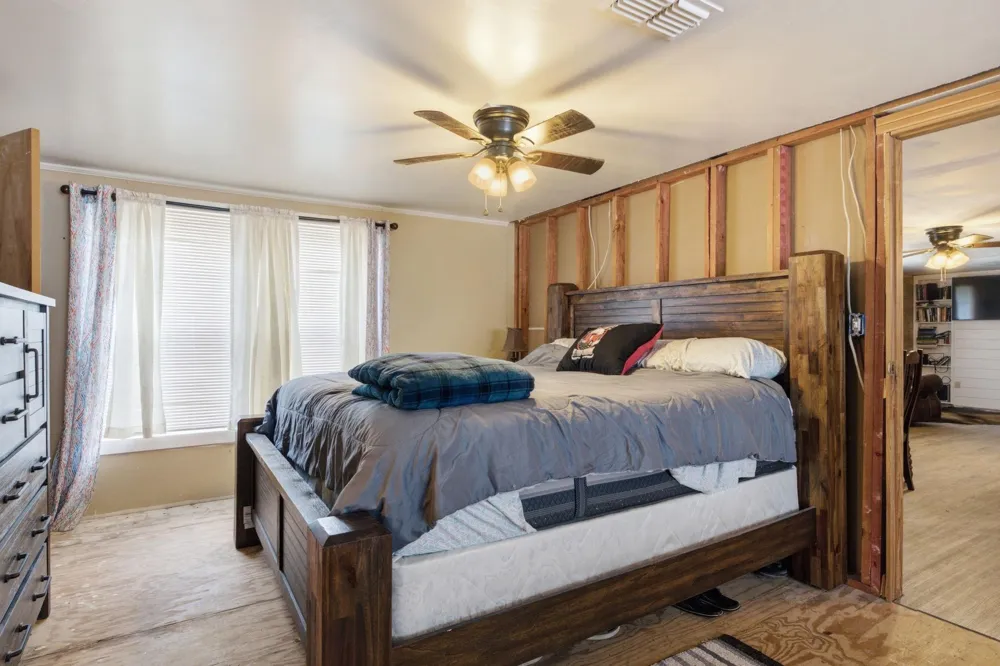 2193 W Cr 3209 Mount Enterprise, TX 75681