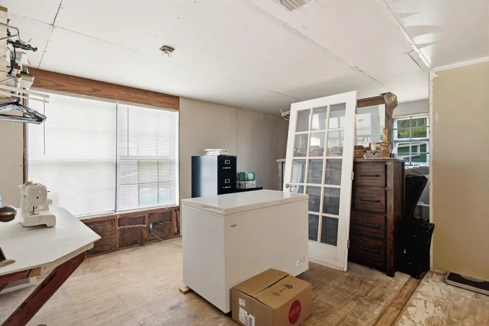 2193 W Cr 3209 Mount Enterprise, TX 75681