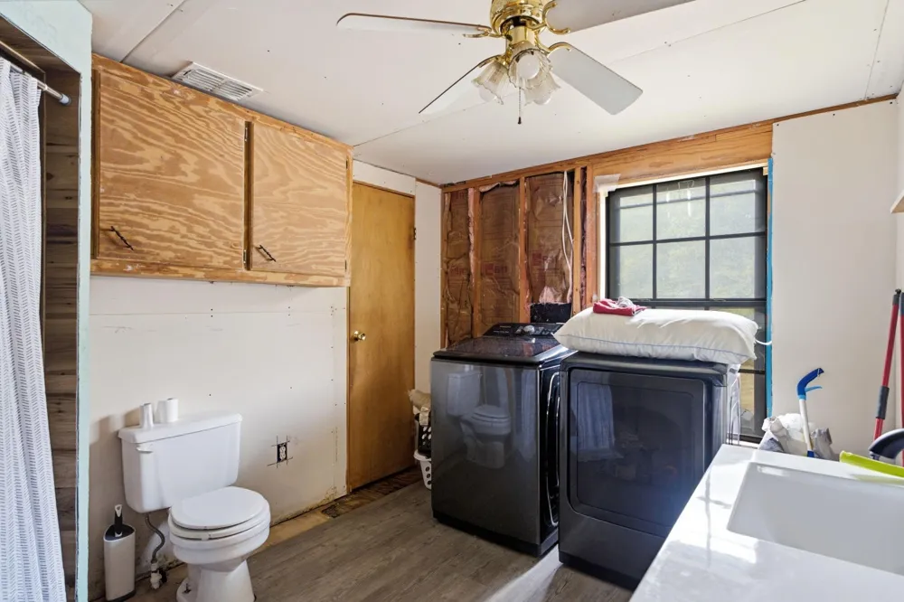 2193 W Cr 3209 Mount Enterprise, TX 75681