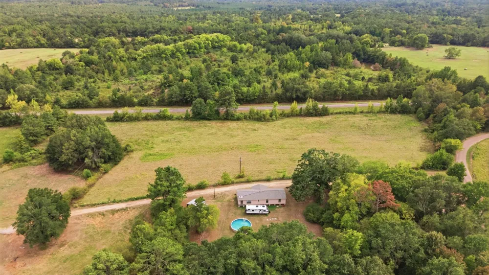 2193 W Cr 3209 Mount Enterprise, TX 75681
