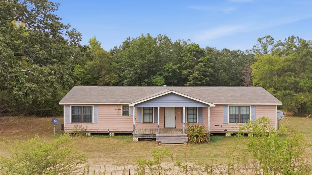 2193 W Cr 3209 Mount Enterprise, TX 75681