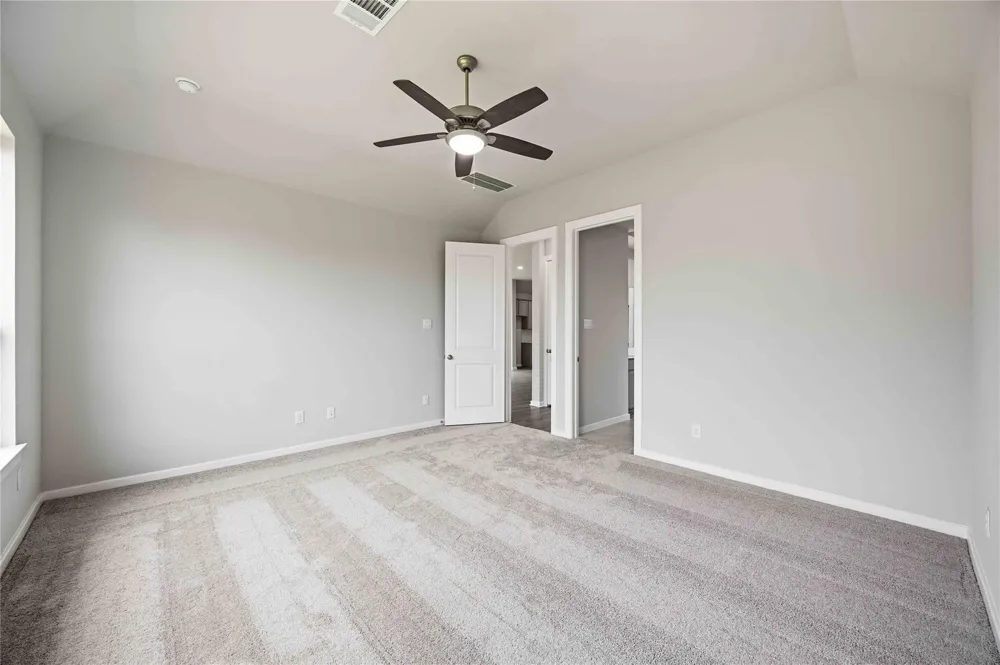 2713 Mackinac Bay Drive La Marque, TX 77568