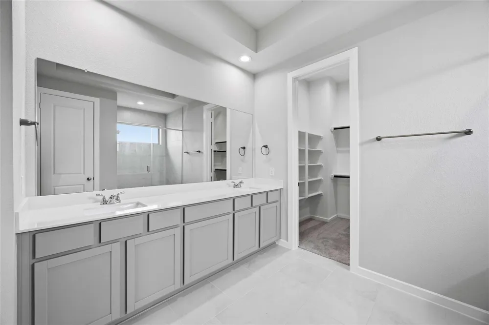 2713 Mackinac Bay Drive La Marque, TX 77568