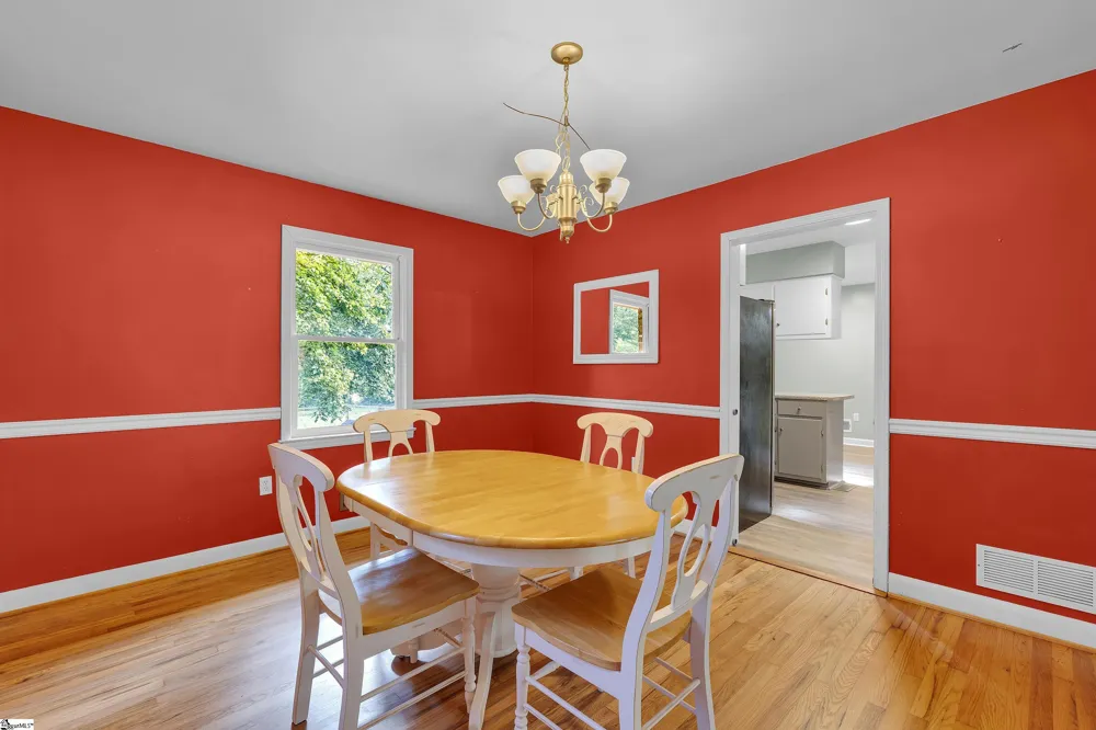2209 Edgefield Road Spartanburg, SC 29307