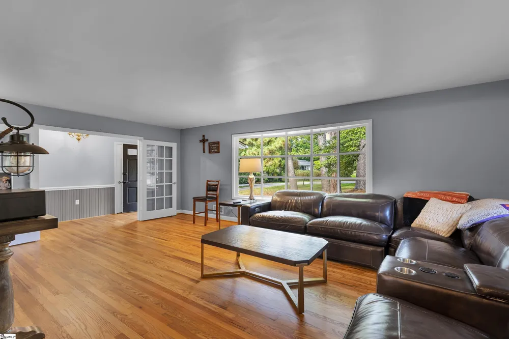 2209 Edgefield Road Spartanburg, SC 29307