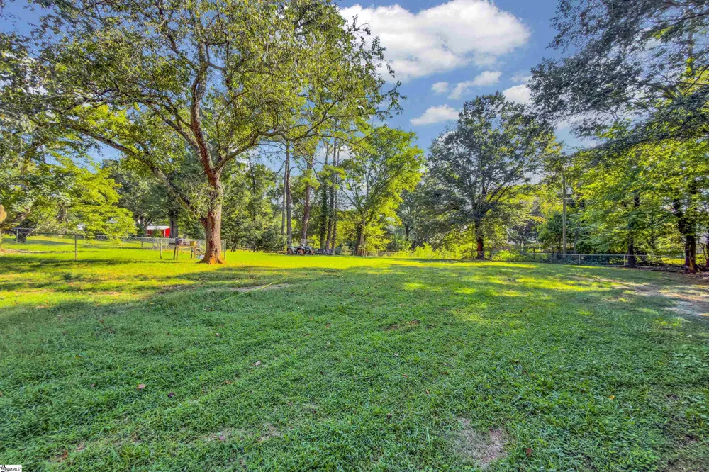 2209 Edgefield Road Spartanburg, SC 29307