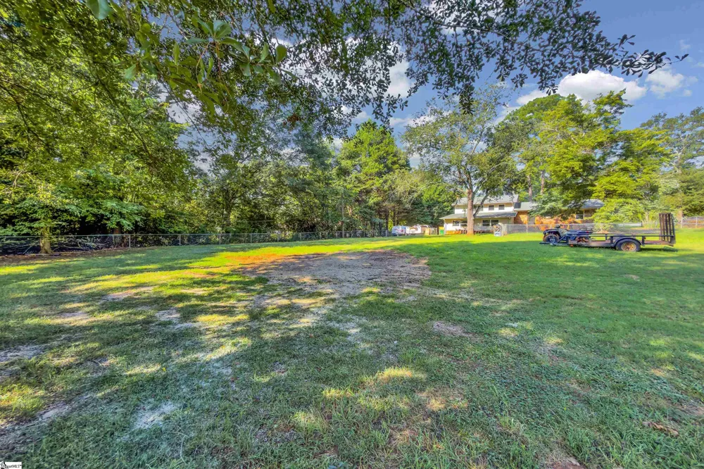 2209 Edgefield Road Spartanburg, SC 29307