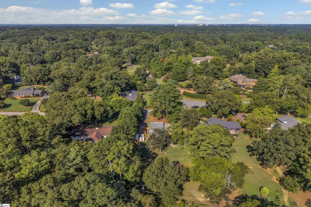 2209 Edgefield Road Spartanburg, SC 29307