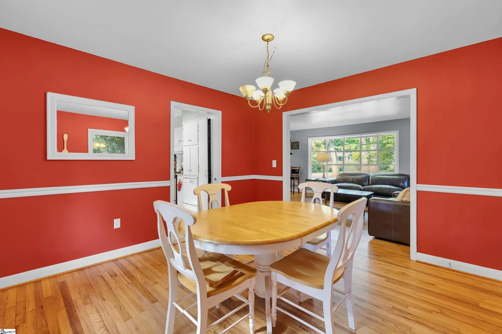 2209 Edgefield Road Spartanburg, SC 29307