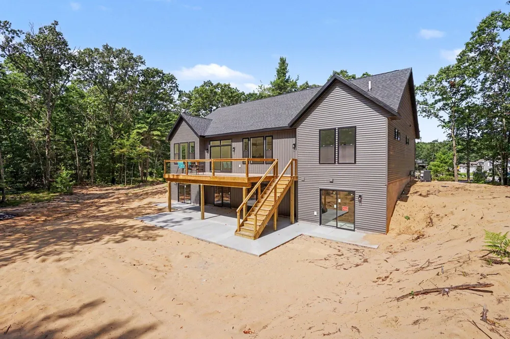 5195 Bittersweet Drive Muskegon, MI 49445