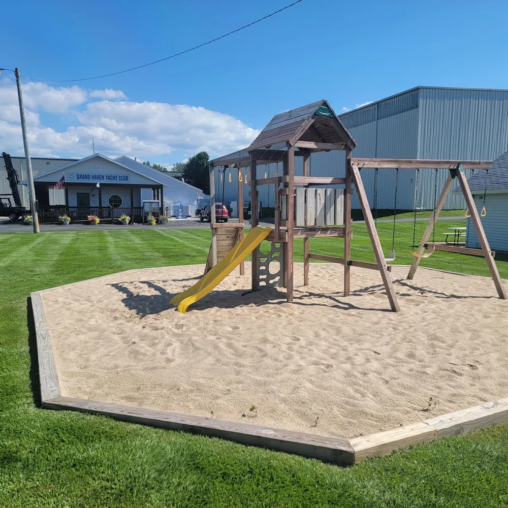 127 Wharfside Grand Haven, MI 49417