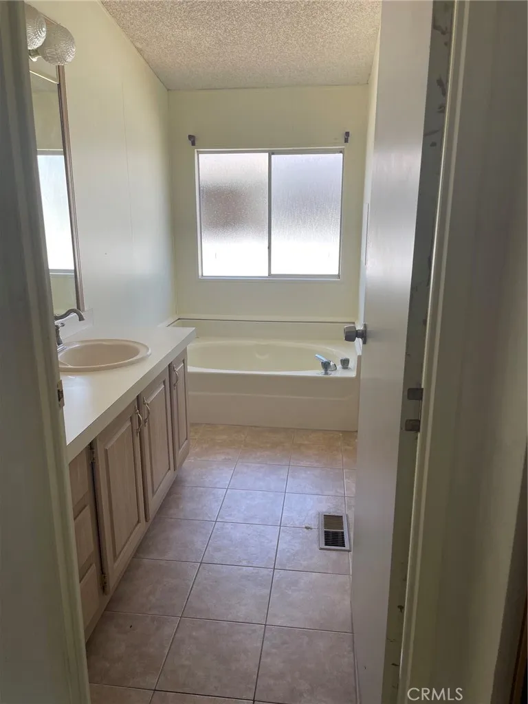 1245 W Cienega Avenue #138 San Dimas, CA 91773