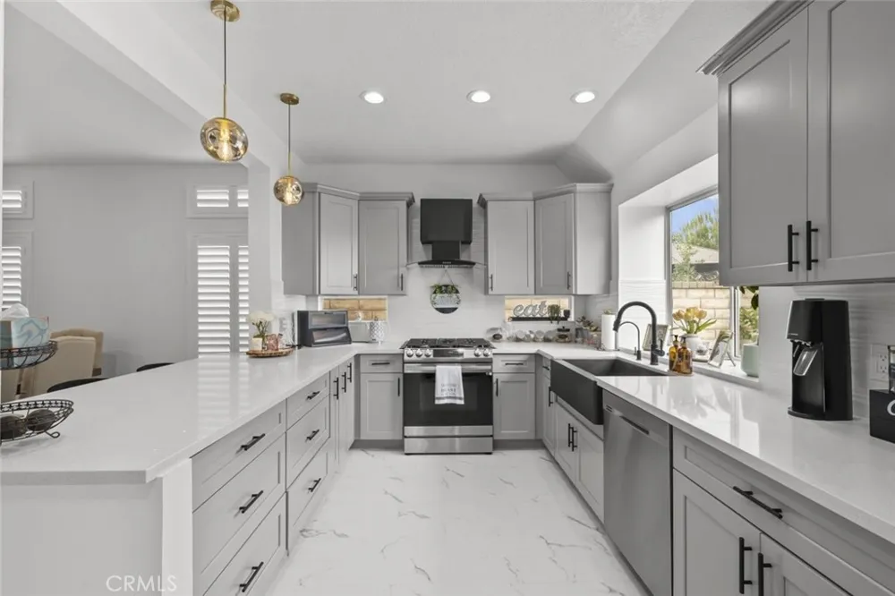 19329 Santa Maria Drive Newhall, CA 91321
