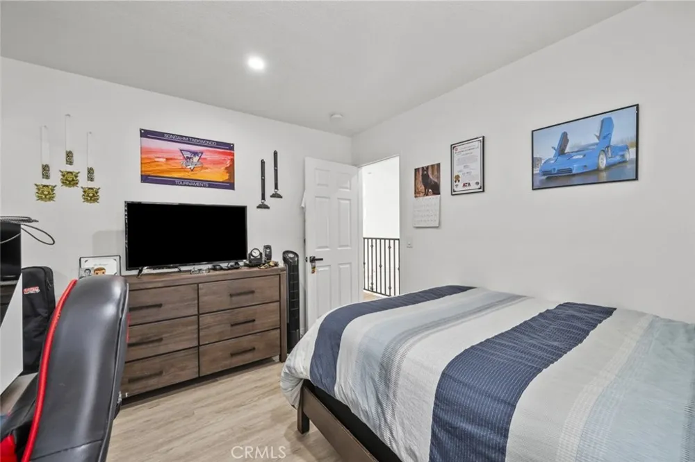19329 Santa Maria Drive Newhall, CA 91321