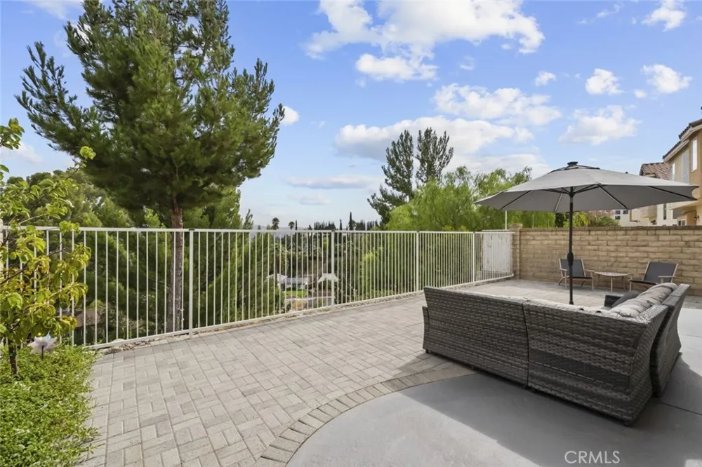 19329 Santa Maria Drive Newhall, CA 91321