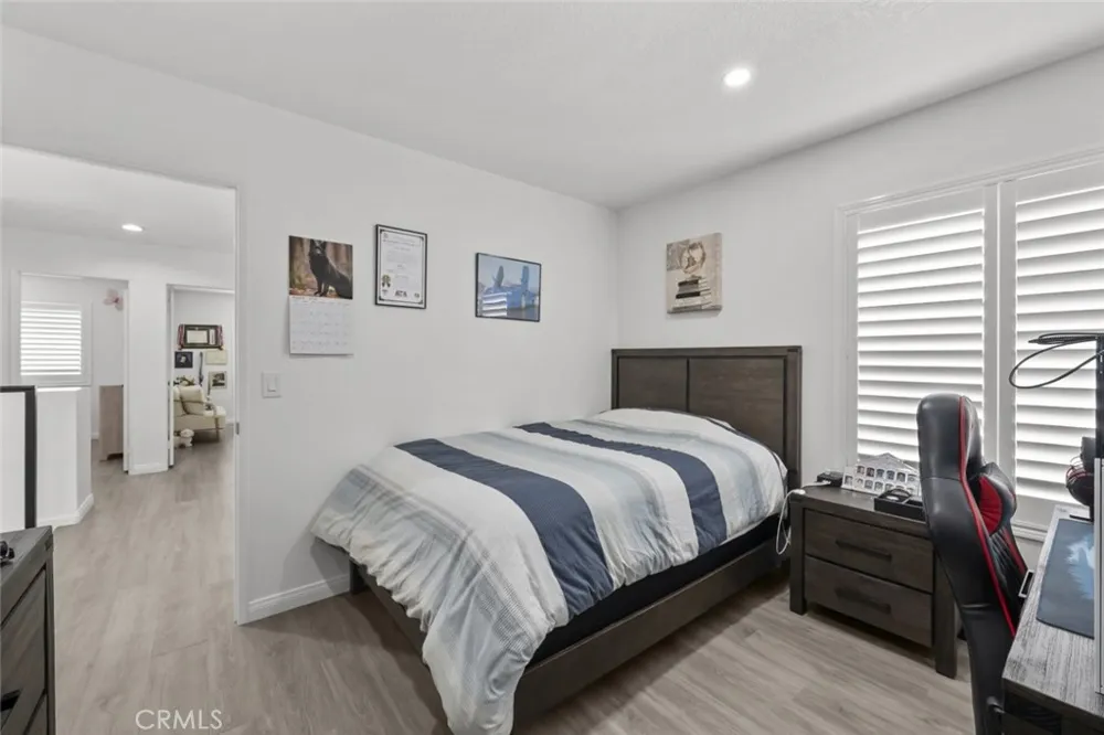 19329 Santa Maria Drive Newhall, CA 91321