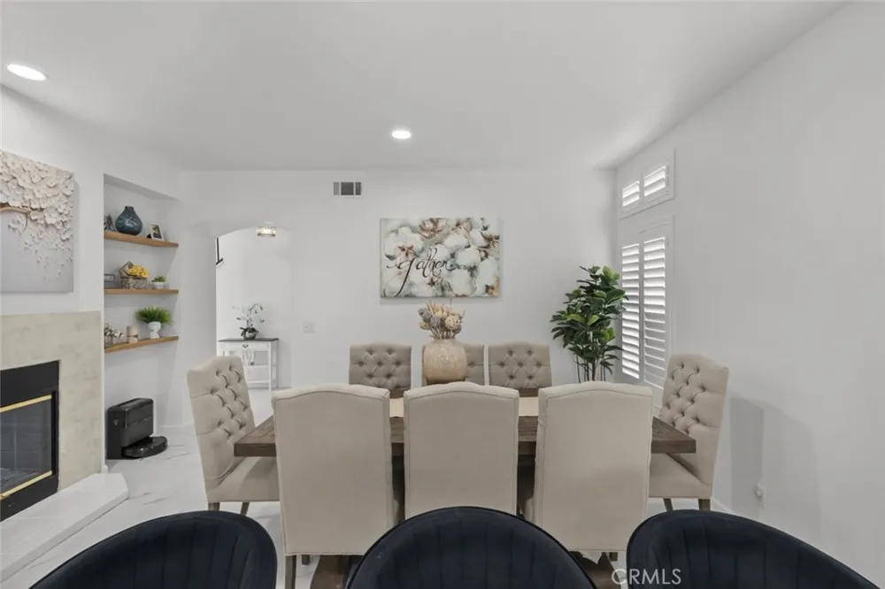 19329 Santa Maria Drive Newhall, CA 91321