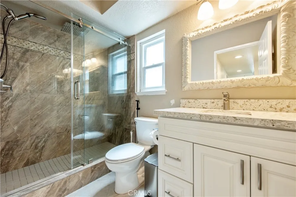 22625 Wood Shadow Lake Forest, CA 92630