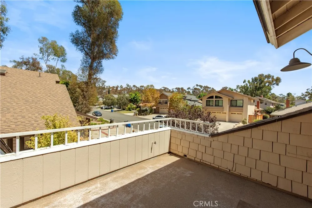 22625 Wood Shadow Lake Forest, CA 92630