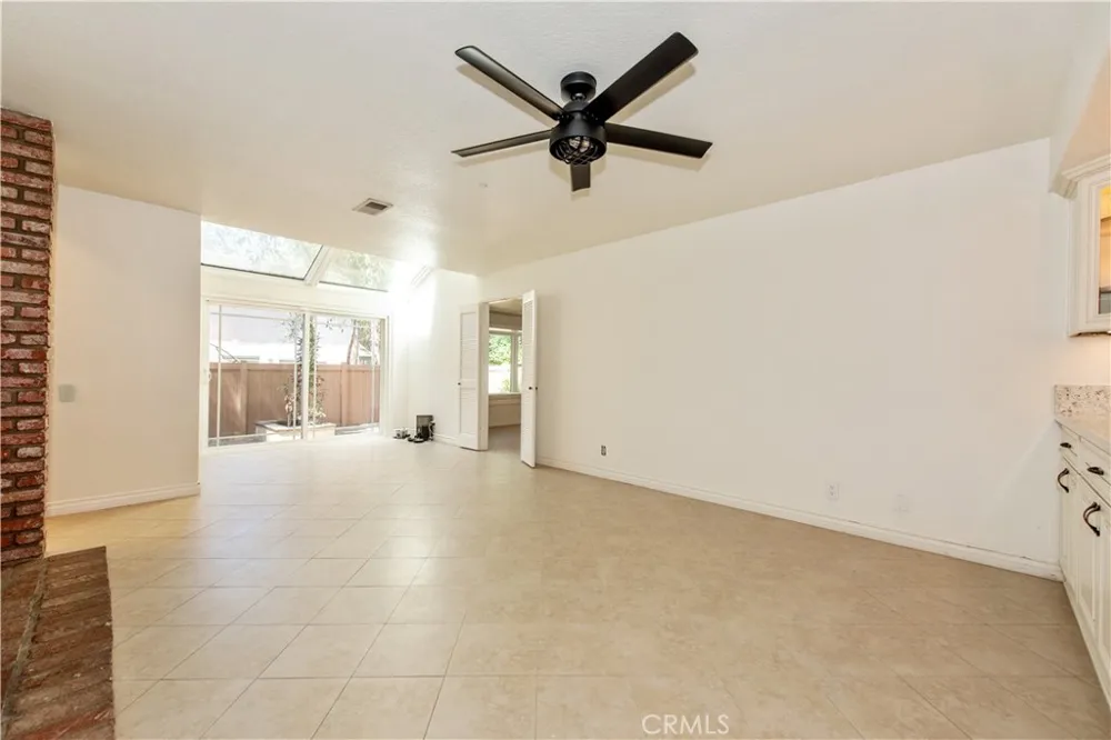 22625 Wood Shadow Lake Forest, CA 92630