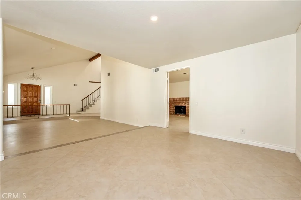 22625 Wood Shadow Lake Forest, CA 92630