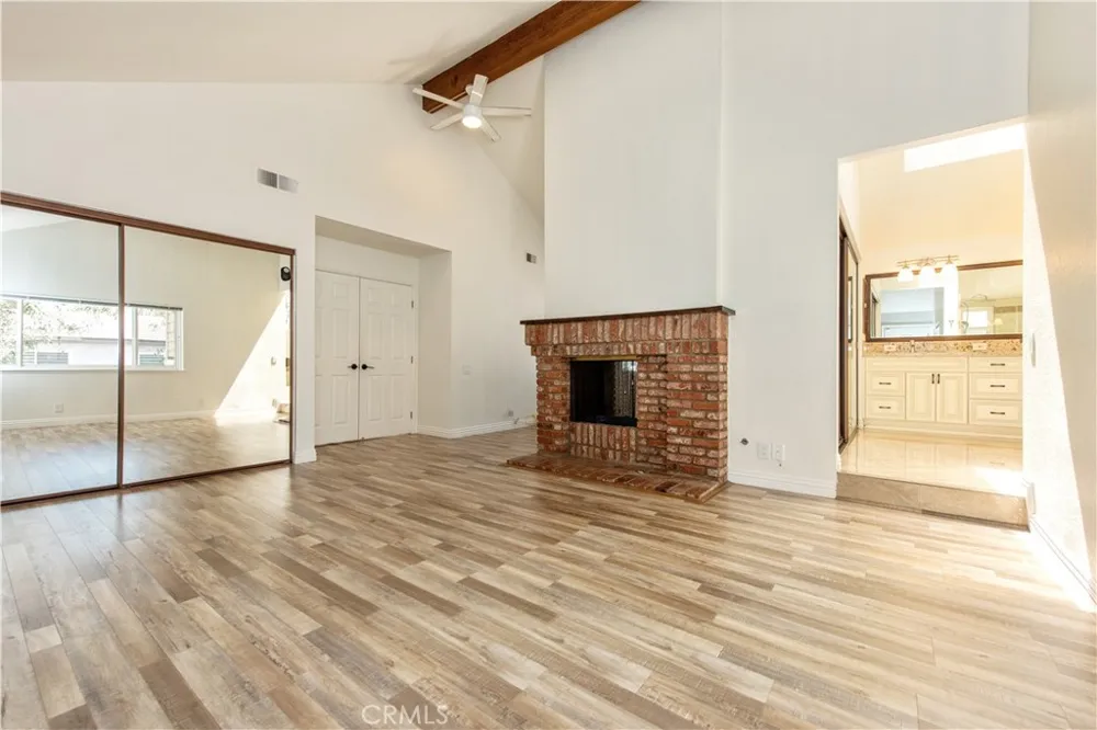 22625 Wood Shadow Lake Forest, CA 92630