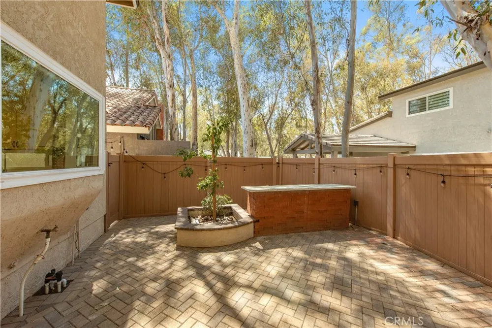 22625 Wood Shadow Lake Forest, CA 92630