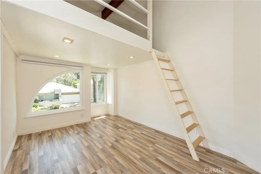 22625 Wood Shadow Lake Forest, CA 92630