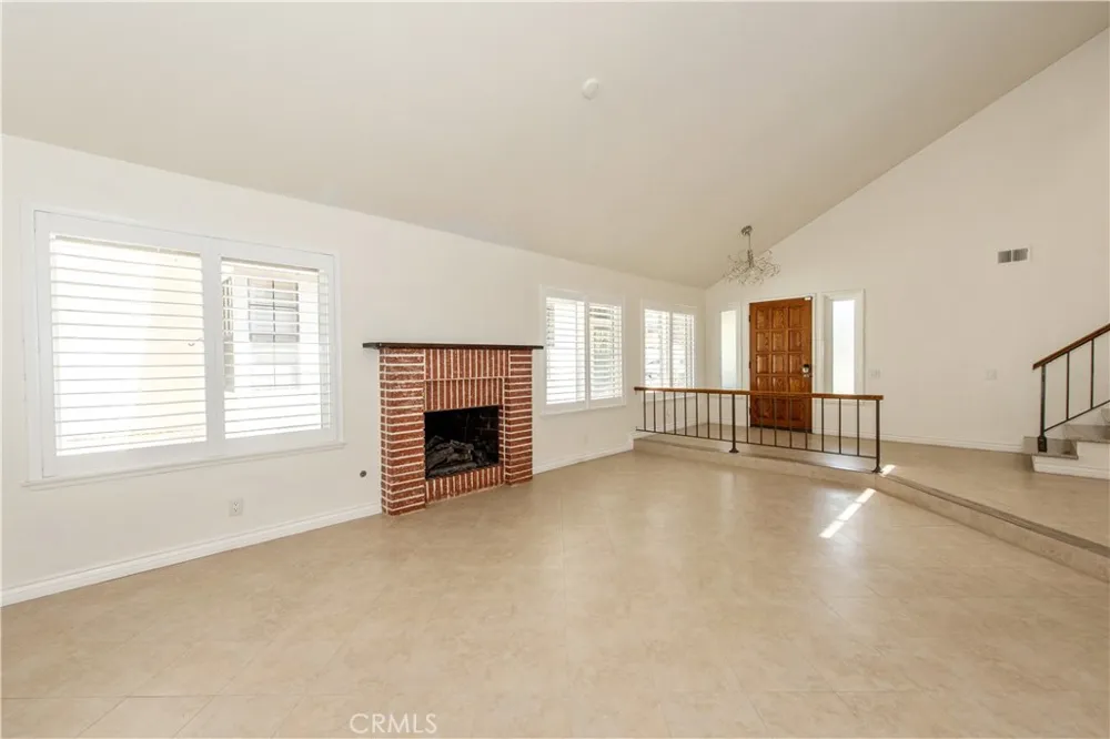 22625 Wood Shadow Lake Forest, CA 92630