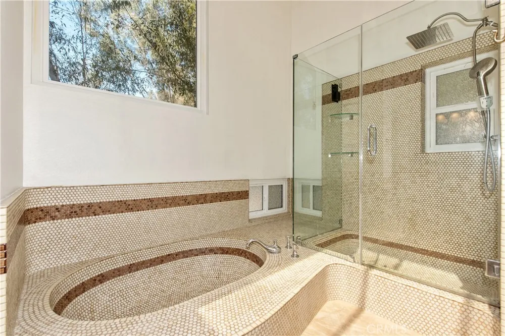 22625 Wood Shadow Lake Forest, CA 92630