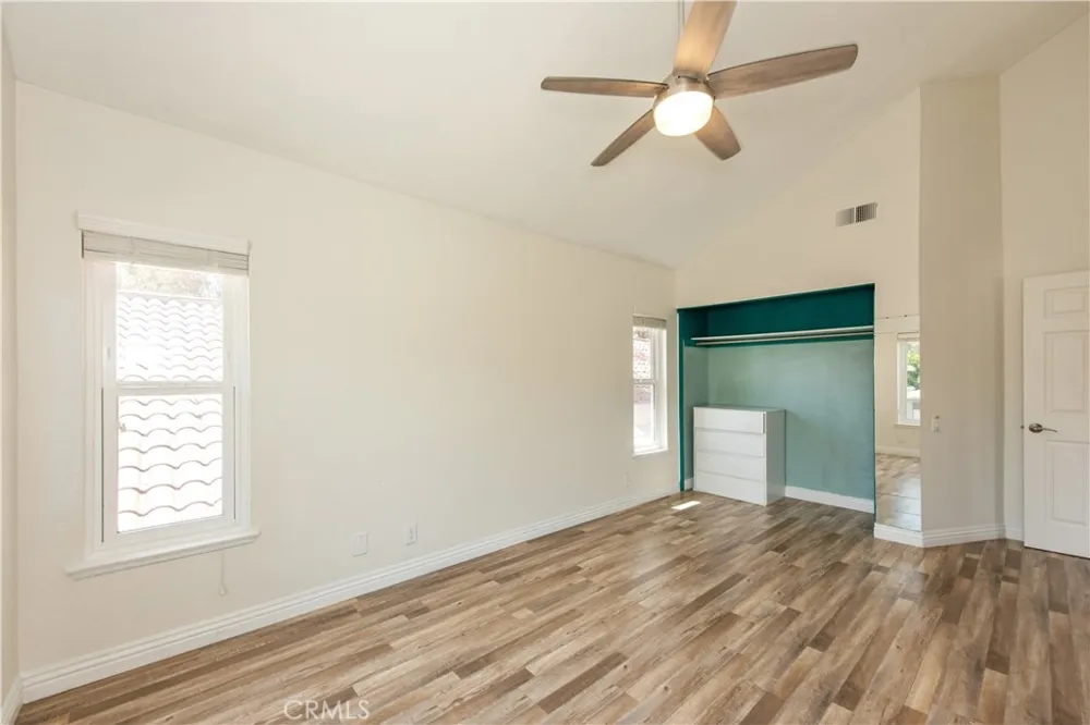 22625 Wood Shadow Lake Forest, CA 92630