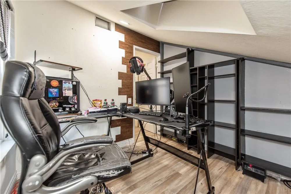 22625 Wood Shadow Lake Forest, CA 92630