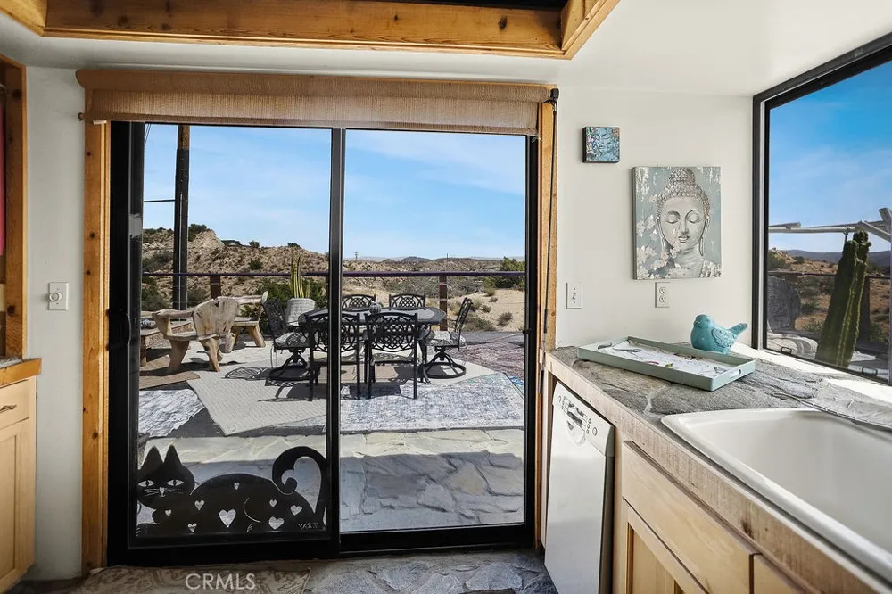 56564 Nelson Avenue Yucca Valley, CA 92284