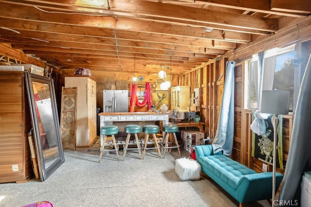 56564 Nelson Avenue Yucca Valley, CA 92284