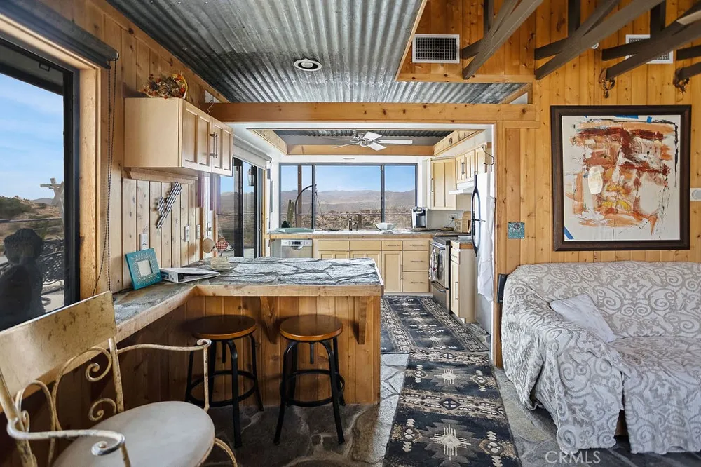 56564 Nelson Avenue Yucca Valley, CA 92284