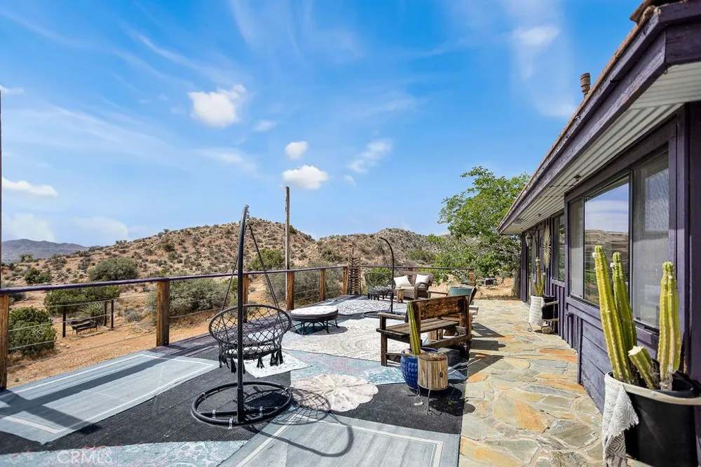 56564 Nelson Avenue Yucca Valley, CA 92284