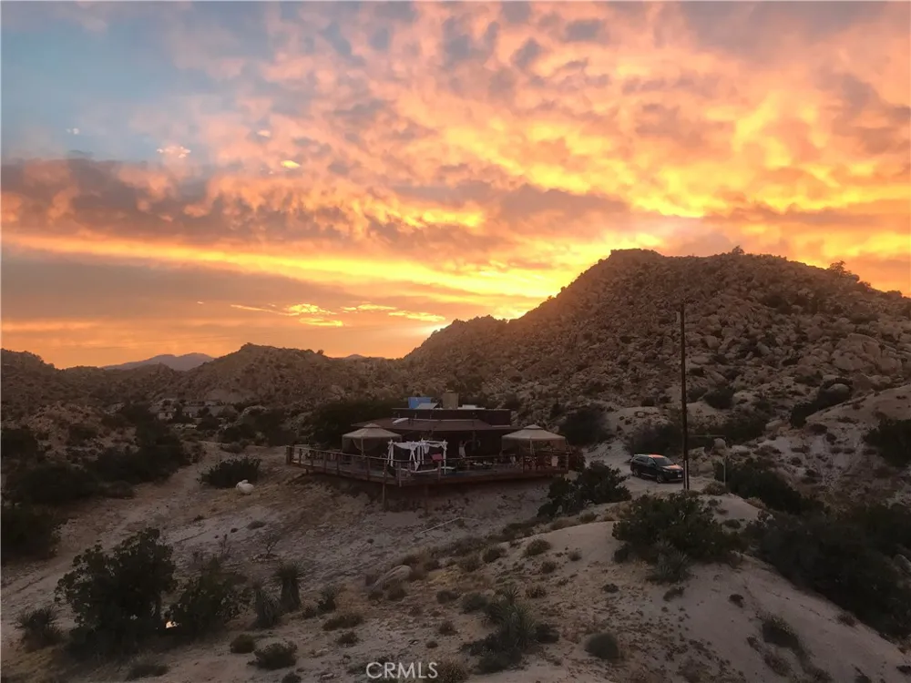 56564 Nelson Avenue Yucca Valley, CA 92284