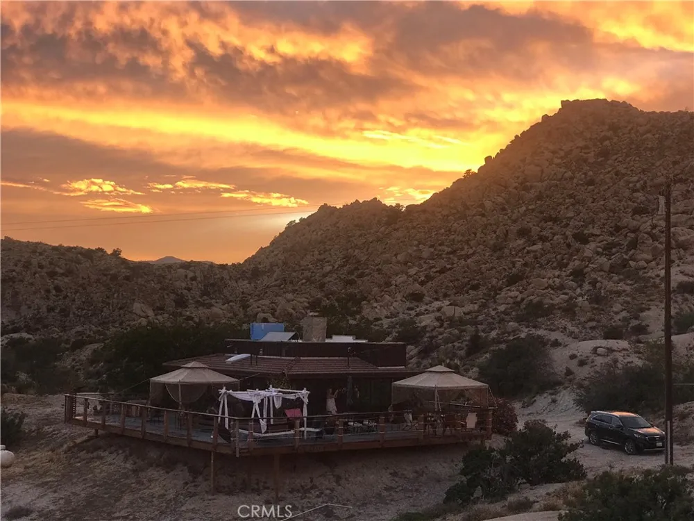 56564 Nelson Avenue Yucca Valley, CA 92284