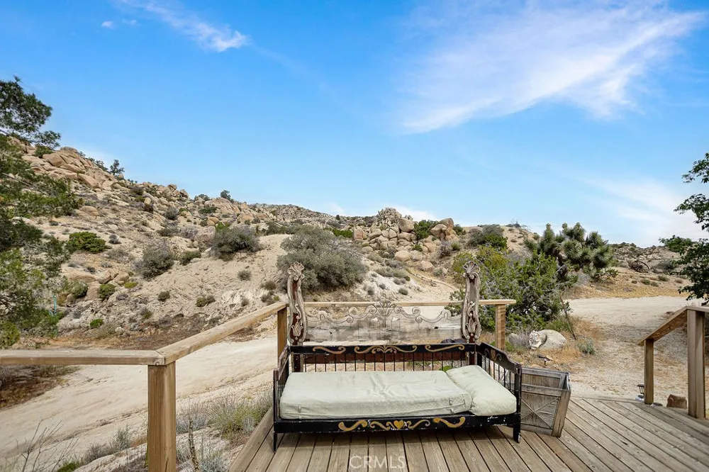 56564 Nelson Avenue Yucca Valley, CA 92284