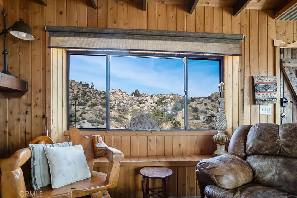 56564 Nelson Avenue Yucca Valley, CA 92284