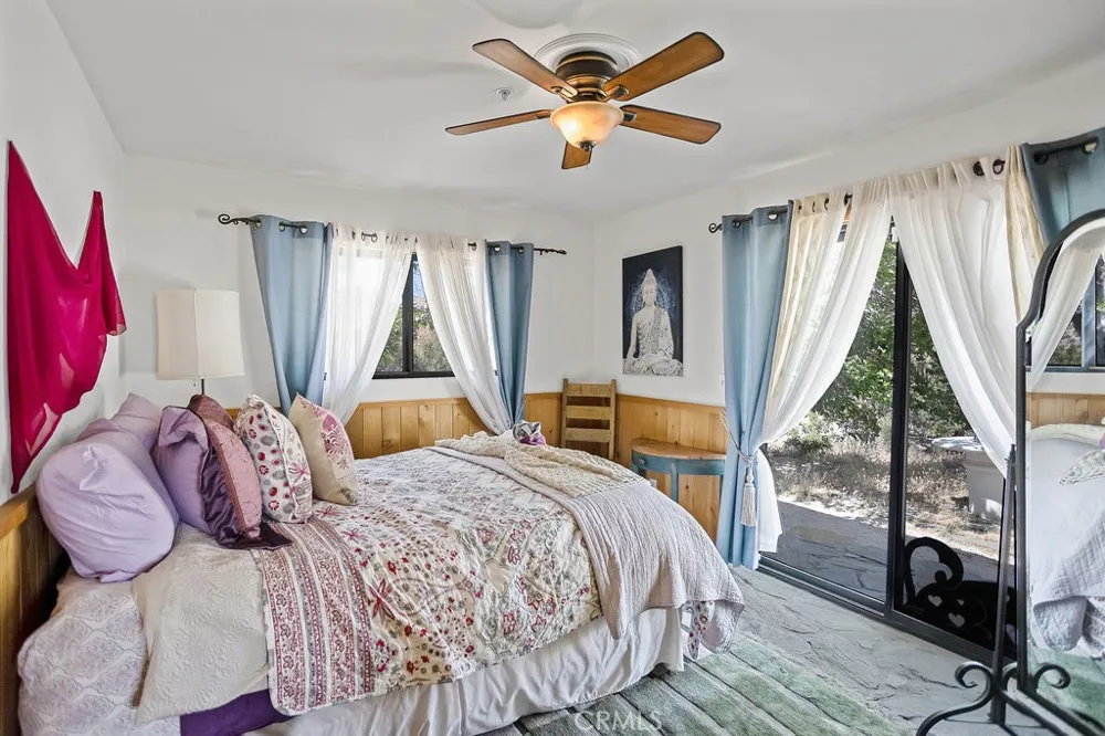 56564 Nelson Avenue Yucca Valley, CA 92284