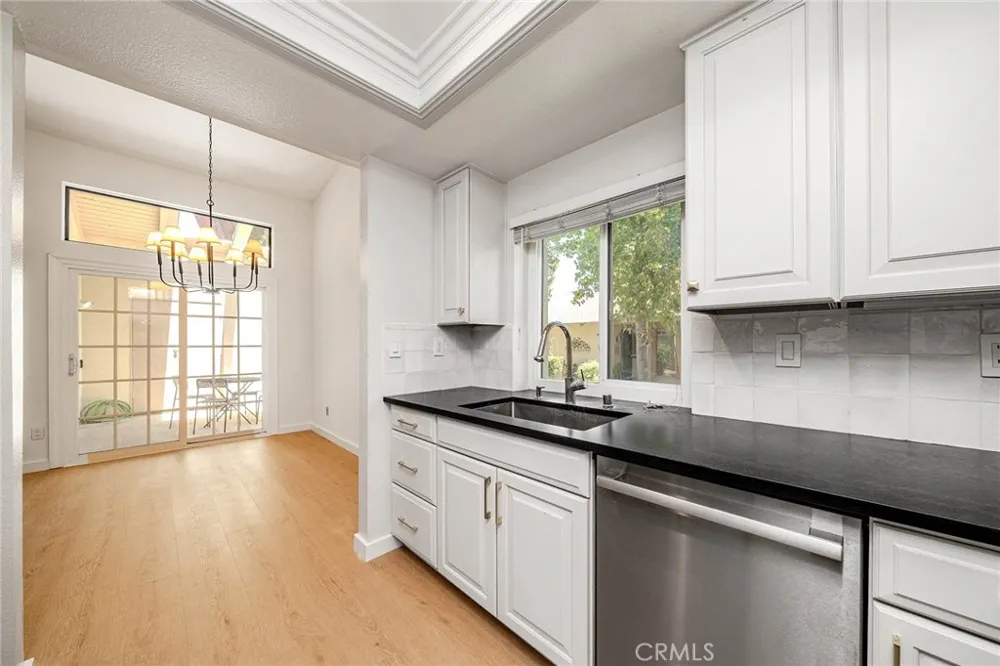 15951 Alta Vista La Mirada, CA 90638