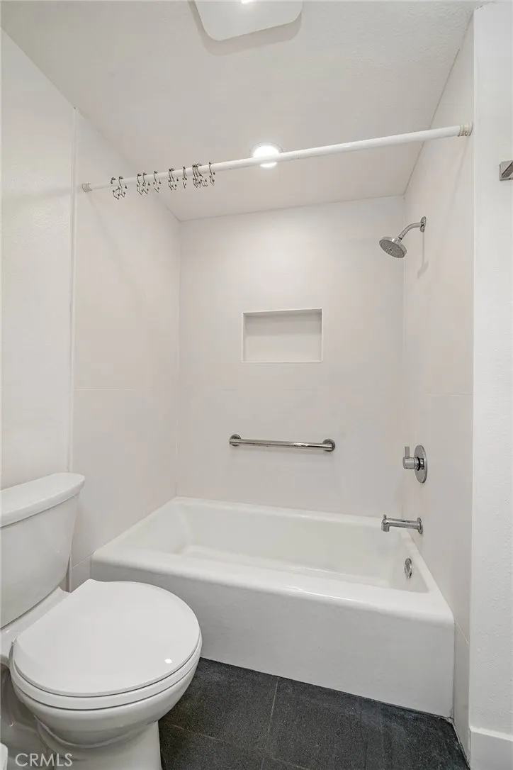 15951 Alta Vista La Mirada, CA 90638