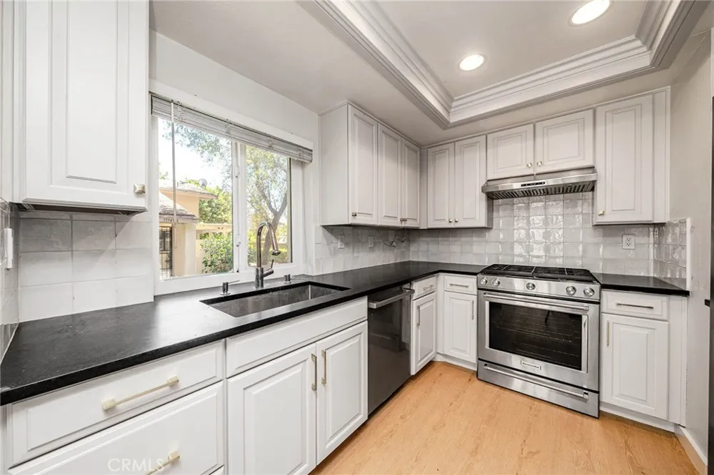 15951 Alta Vista La Mirada, CA 90638